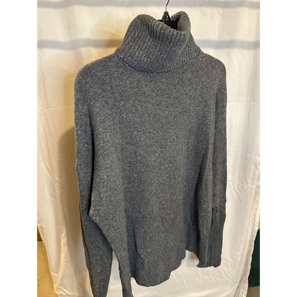 Old Navy Charcoal Gray Turtleneck Sweater – SoSoft Collection – Size M